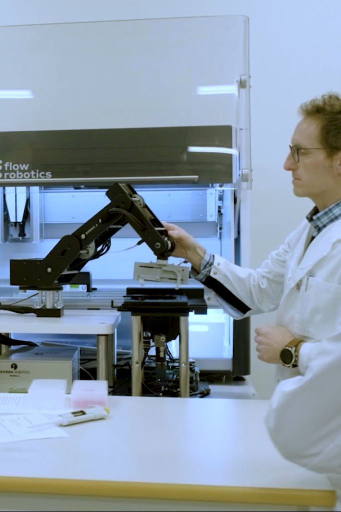 Guiding Dorna robot